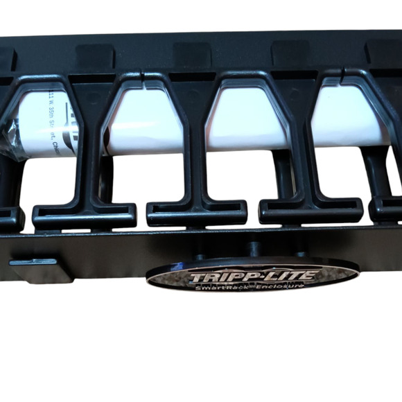 TRIPP-LITE Smartrack Enclosure High-Capacity Horizontal Cable Manager - Picture 4 of 6